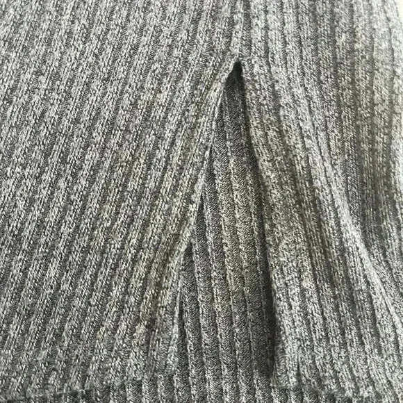 ❤️2/$30❤️[M]Smash+Tess  Ribbed Button Tank Top Side Slits - Picture 5 of 6